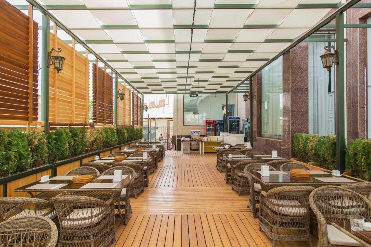 Hotel Shedevr Plaza Namangan Zewnętrze zdjęcie