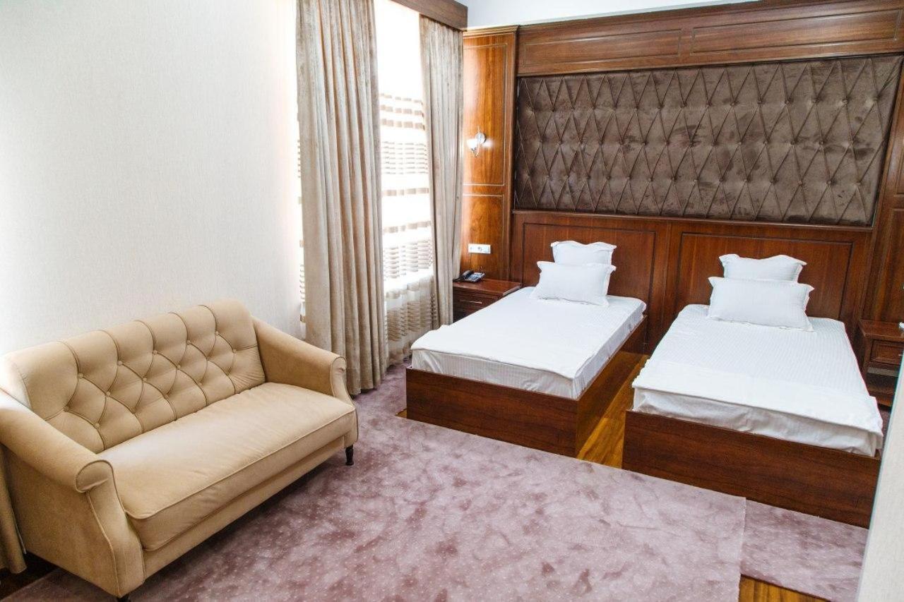 Hotel Shedevr Plaza Namangan Zewnętrze zdjęcie