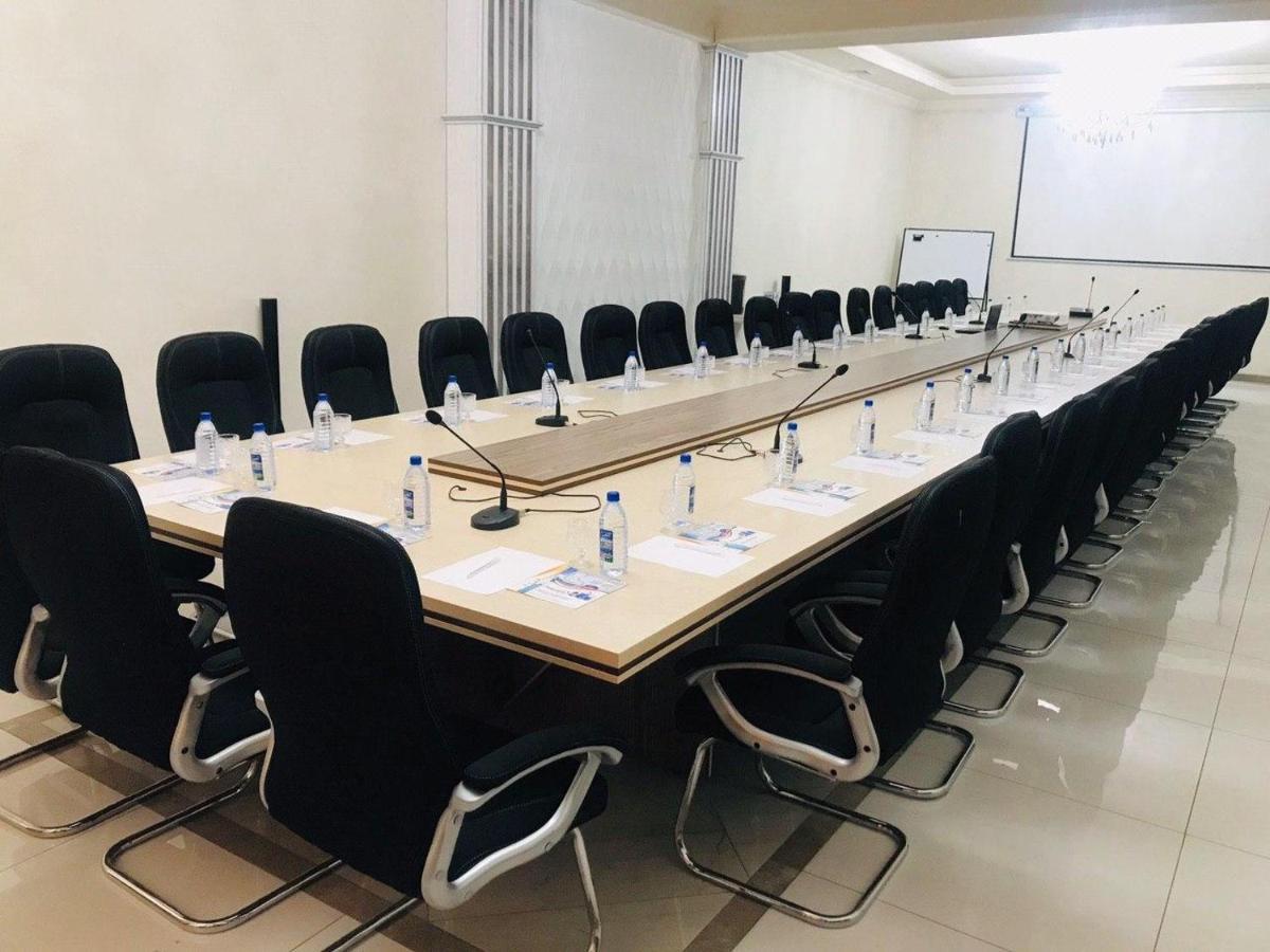 Hotel Shedevr Plaza Namangan Zewnętrze zdjęcie